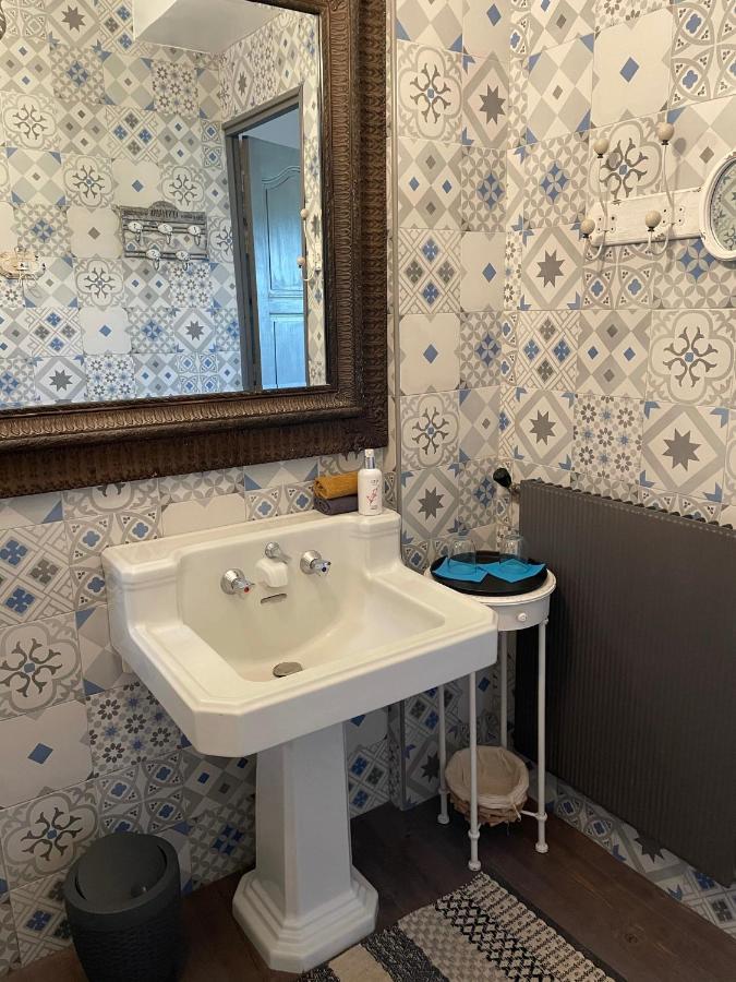 Au Pied Des Baous Bed and Breakfast Vence Εξωτερικό φωτογραφία