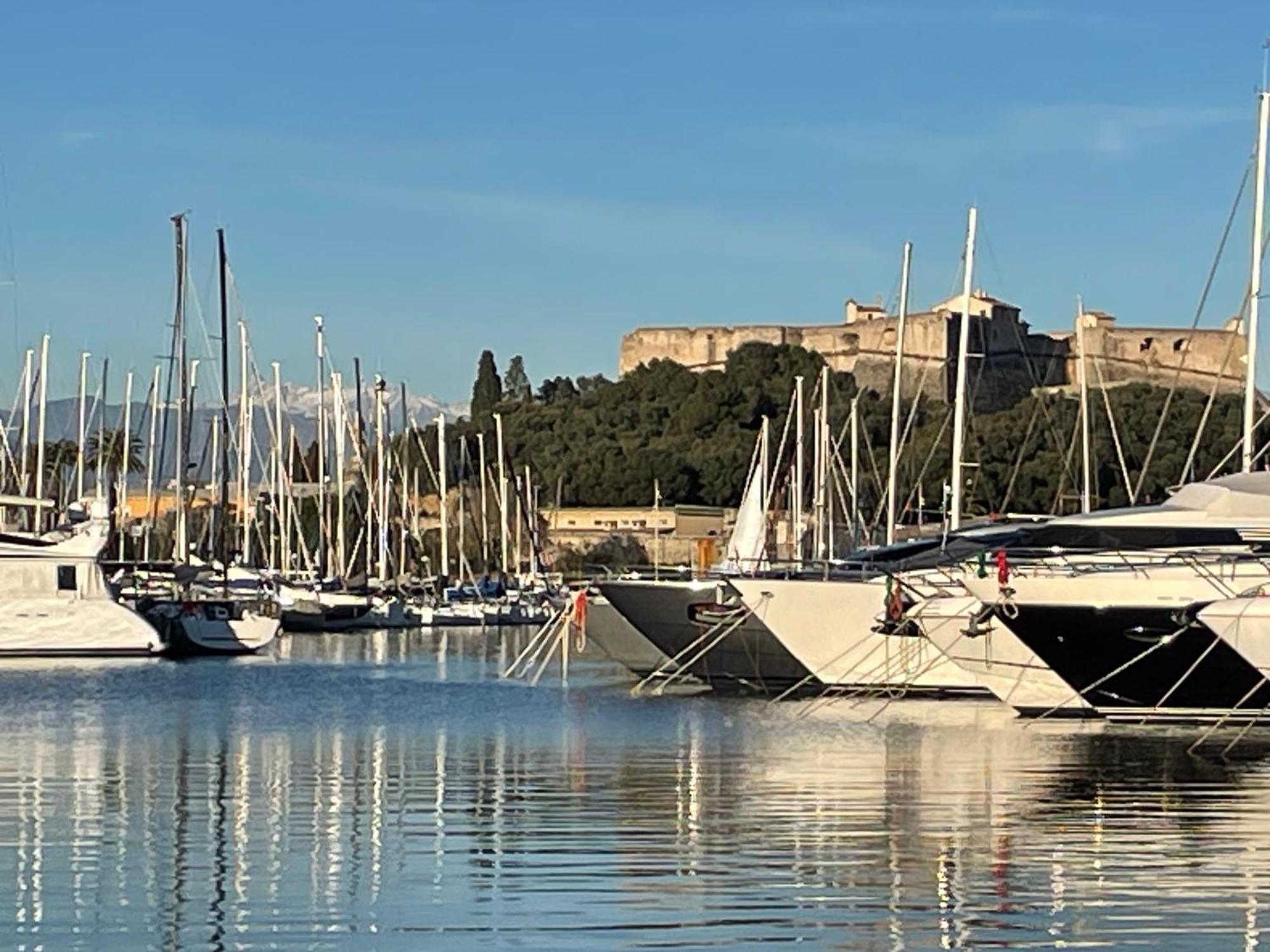 Au Pied Des Baous Bed and Breakfast Vence Εξωτερικό φωτογραφία