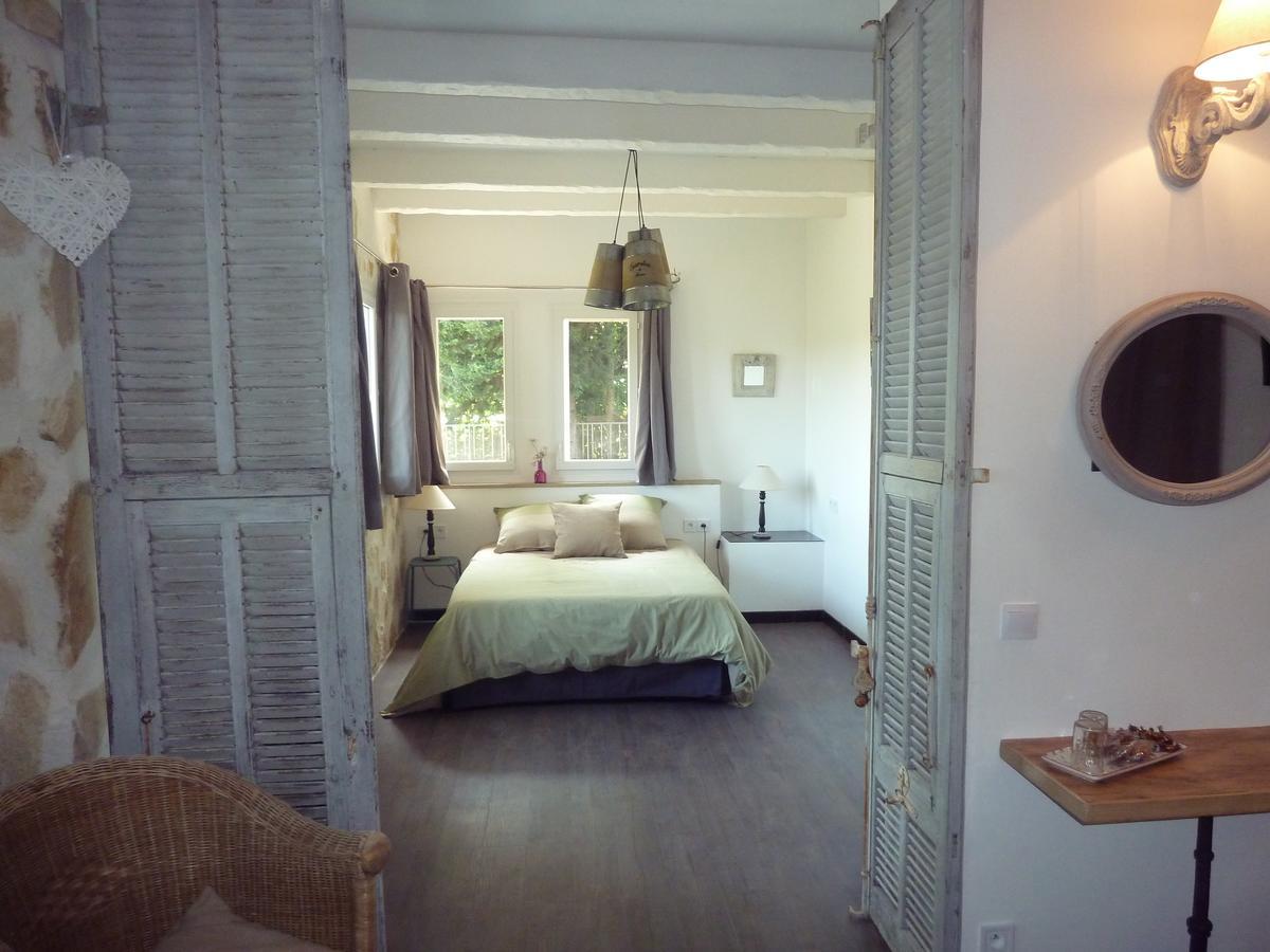 Au Pied Des Baous Bed and Breakfast Vence Εξωτερικό φωτογραφία